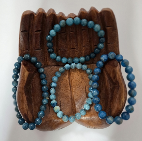 Apatite Bracelet - Picture 1 of 7